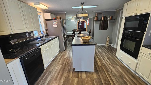 9166 Gilliam School Road, Wise, VA 24293