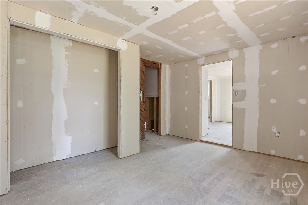 Image 16 of property listing at 2227 Utah Street, Savannah, GA 31404