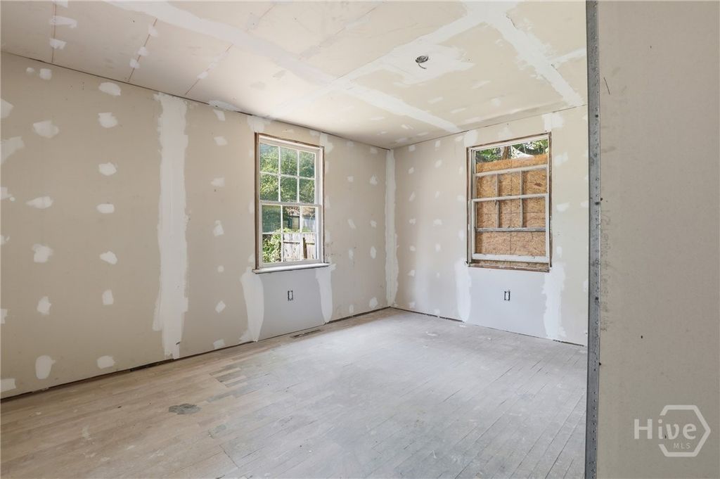 Image 17 of property listing at 2227 Utah Street, Savannah, GA 31404