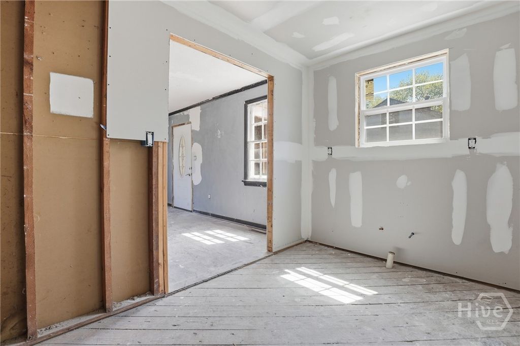 Image 24 of property listing at 2227 Utah Street, Savannah, GA 31404