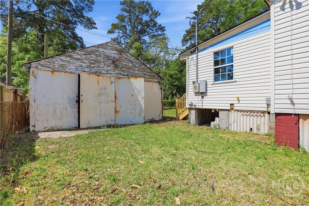 Image 30 of property listing at 2227 Utah Street, Savannah, GA 31404