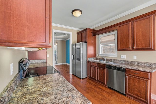 5159 Starnes Dr, Murfreesboro, TN 37128