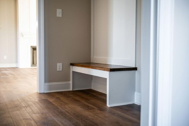 10494 Leesville RD, Lynch Station, VA 24571