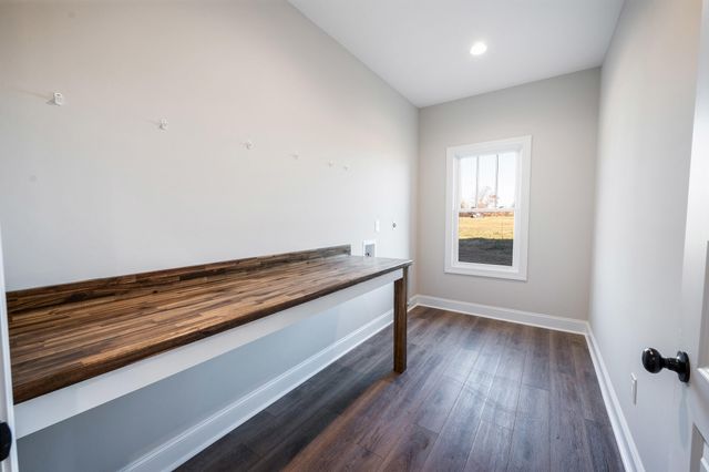 10494 Leesville RD, Lynch Station, VA 24571