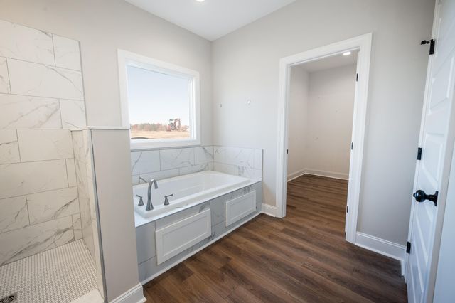 10494 Leesville RD, Lynch Station, VA 24571