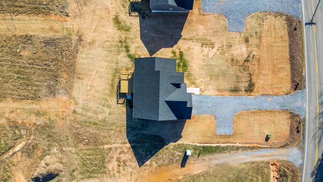 10494 Leesville RD, Lynch Station, VA 24571