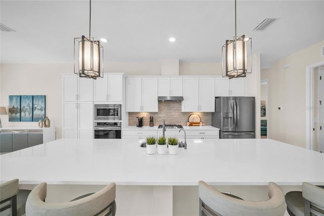 16204 TRADEWIND TERRACE, Lakewood Ranch, FL 34211