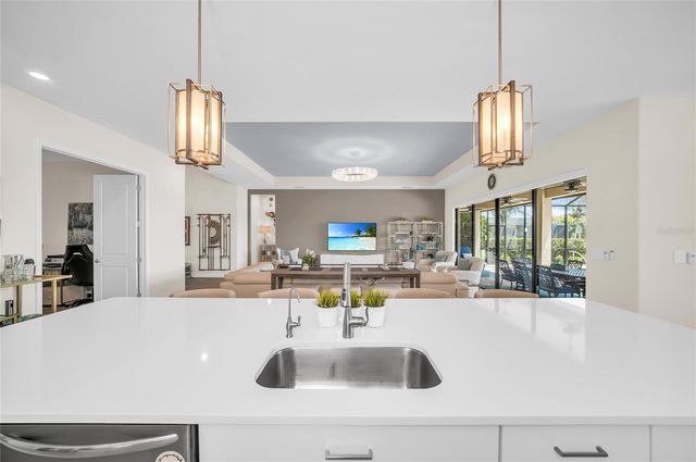 16204 TRADEWIND TERRACE, Lakewood Ranch, FL 34211