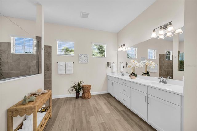 16204 TRADEWIND TERRACE, Lakewood Ranch, FL 34211