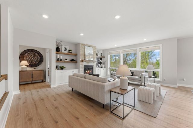 4956 Bennett Street SE, Prior Lake, MN 55372