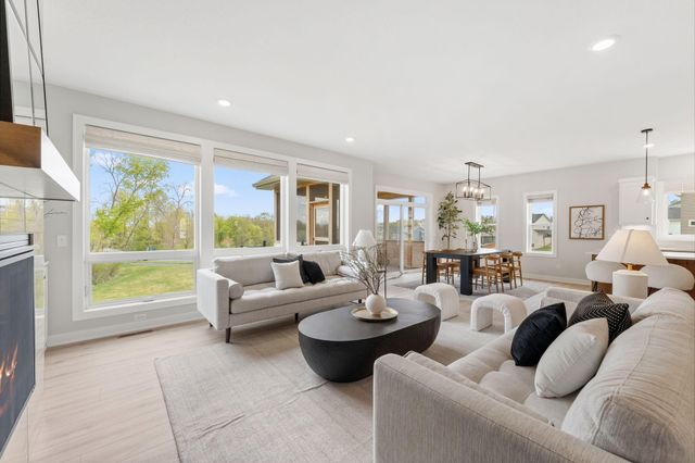 4956 Bennett Street SE, Prior Lake, MN 55372