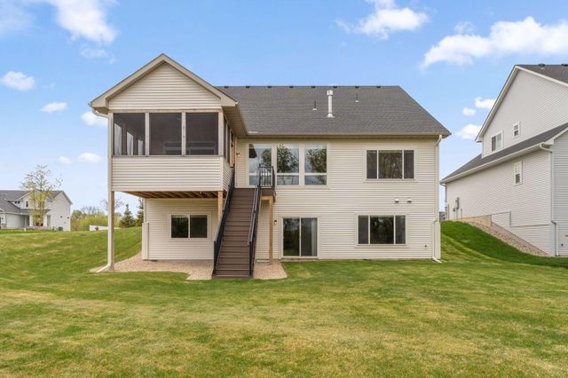 4956 Bennett Street SE, Prior Lake, MN 55372