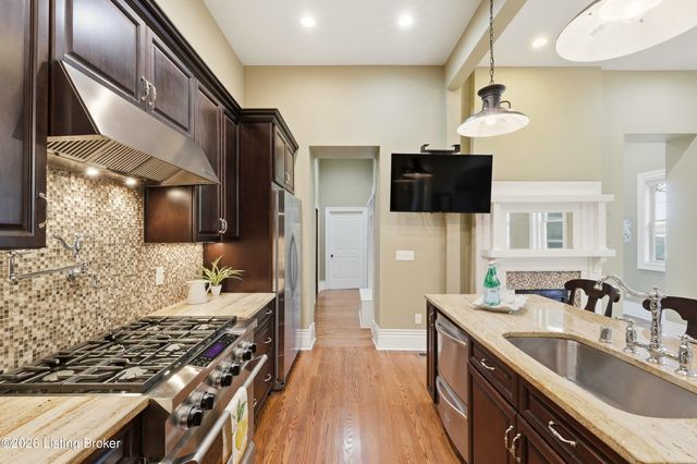 1232 S 6th St, Louisville, KY 40203