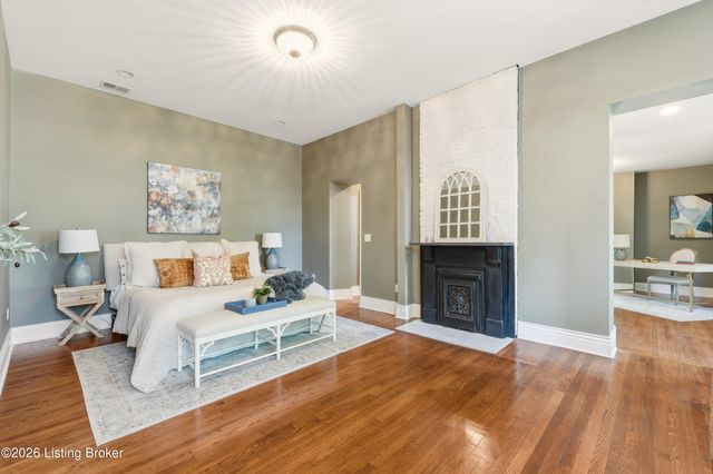 1232 S 6th St, Louisville, KY 40203