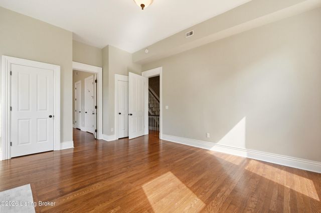 1232 S 6th St, Louisville, KY 40203