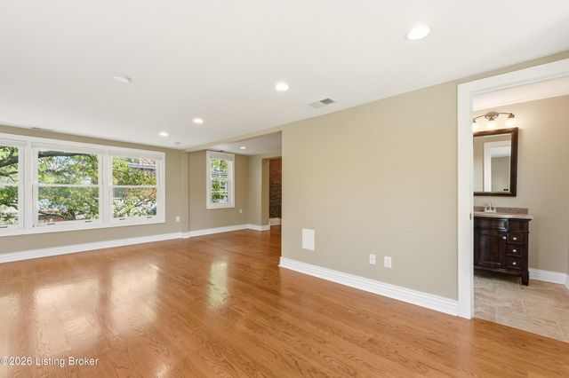 1232 S 6th St, Louisville, KY 40203