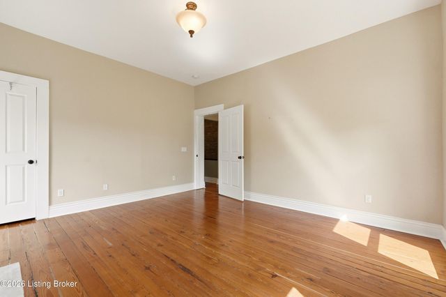 1232 S 6th St, Louisville, KY 40203
