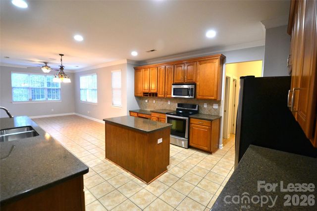 910 Springwood Drive, Waxhaw, NC 28173