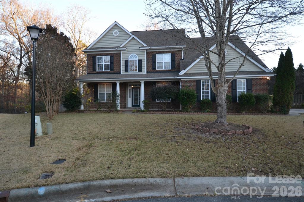 910 Springwood Drive, Waxhaw, NC 28173