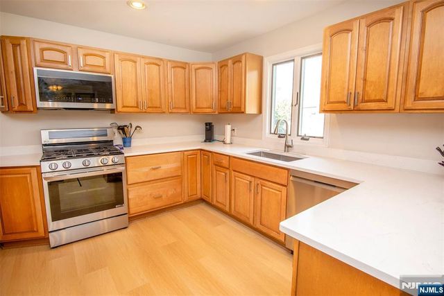 65 Wilkens Drive, Dumont, NJ 07628