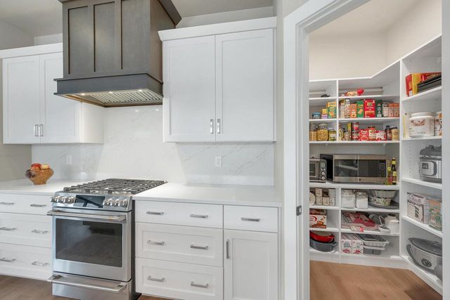 324 ALDON CIRCLE, Green Bay, WI 54304