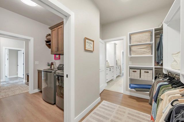 324 ALDON CIRCLE, Green Bay, WI 54304