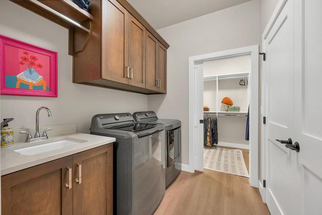 324 ALDON CIRCLE, Green Bay, WI 54304
