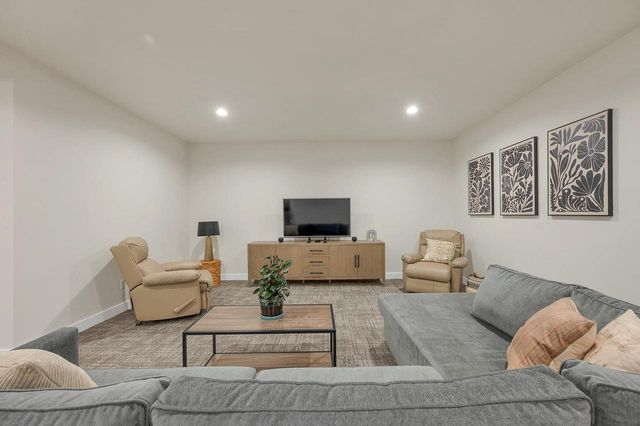 324 ALDON CIRCLE, Green Bay, WI 54304