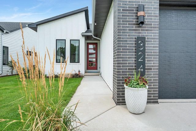 324 ALDON CIRCLE, Green Bay, WI 54304