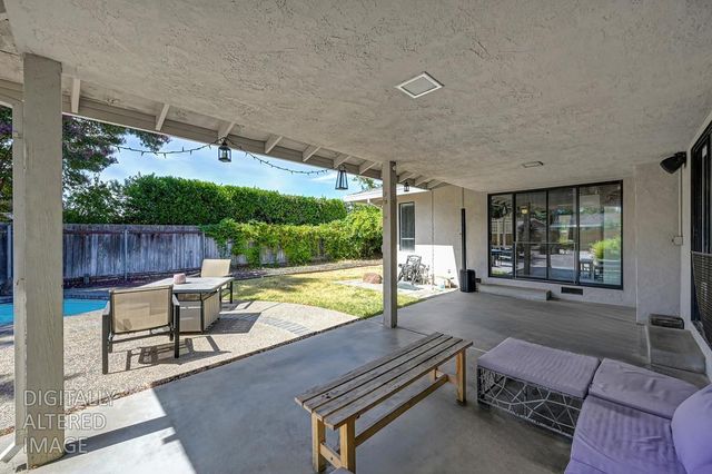 441 Estates Dr, Sacramento, CA 95864