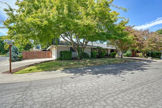 441 Estates Dr, Sacramento, CA 95864
