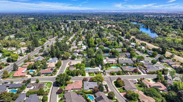 441 Estates Dr, Sacramento, CA 95864