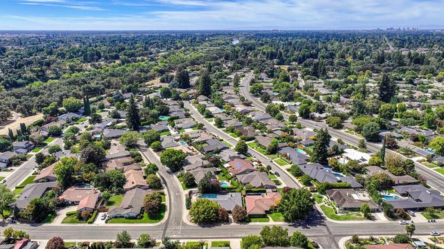 441 Estates Dr, Sacramento, CA 95864