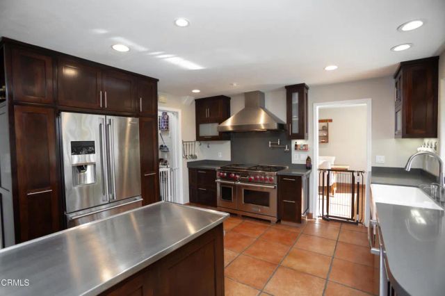 548 Live Oak Circle Drive, Calabasas, CA 91302