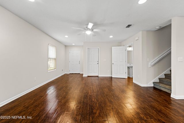 525 METEOR Street, Jacksonville, FL 32205