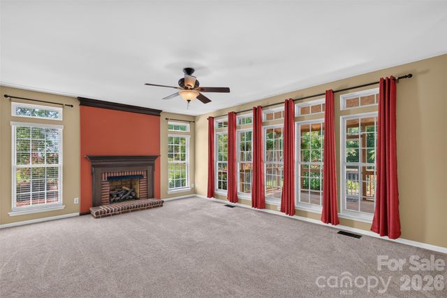 204 Whitegrove Drive, Fort Mill, SC 29715