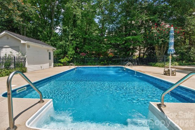 204 Whitegrove Drive, Fort Mill, SC 29715
