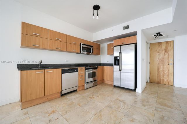 350 S Miami Ave 2411, Miami, FL 33130