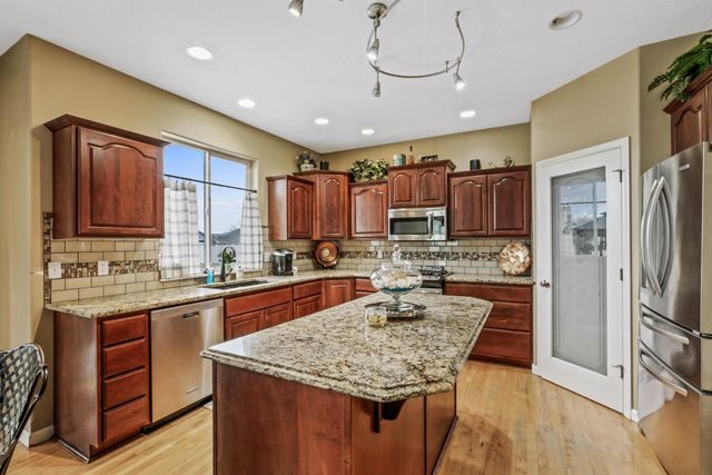 17005 E Morningside Ln, Spokane, WA 99016