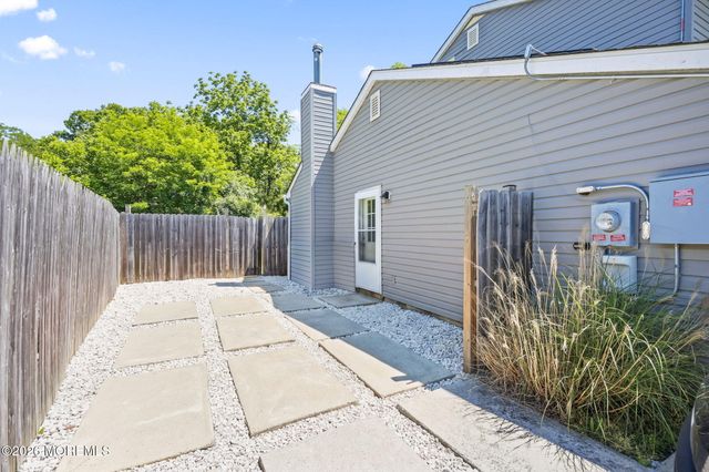 3 Ocean Avenue, Barnegat, NJ 08005