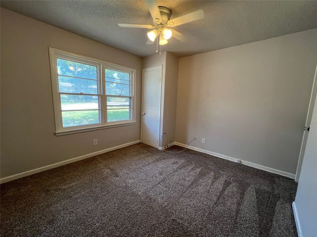 213 Wanda Way, Hurst, TX 76053