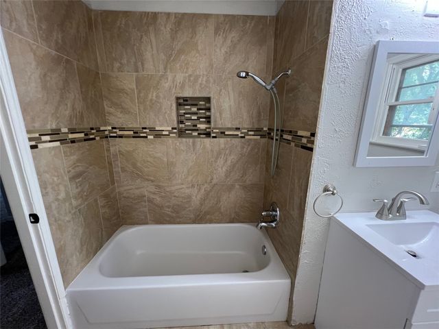 213 Wanda Way, Hurst, TX 76053