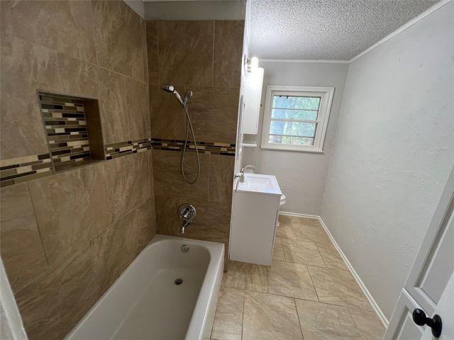 213 Wanda Way, Hurst, TX 76053