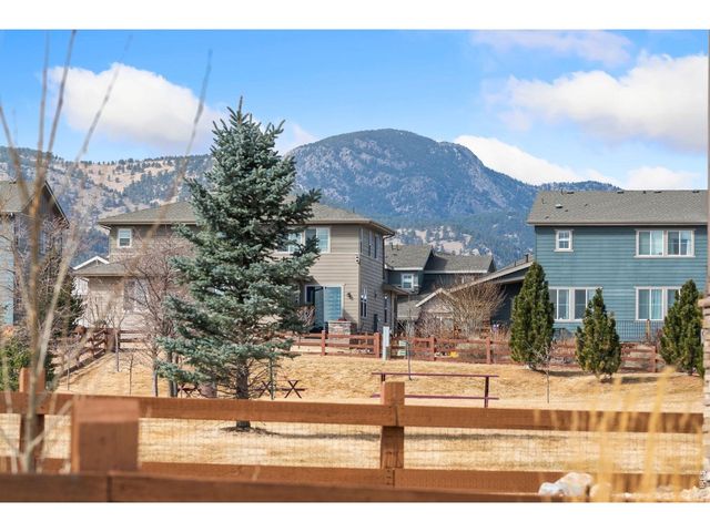 18840 W 93rd Dr, Arvada, CO 80007
