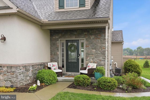 127 ANNA LN, Elizabethtown, PA 17022