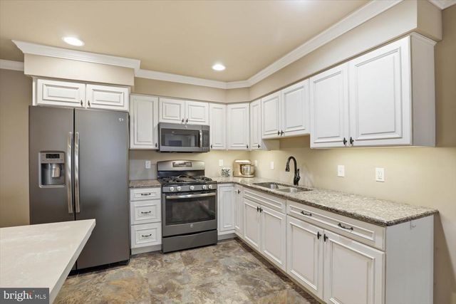 127 ANNA LN, Elizabethtown, PA 17022