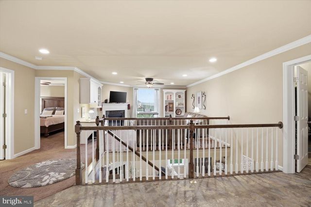 127 ANNA LN, Elizabethtown, PA 17022