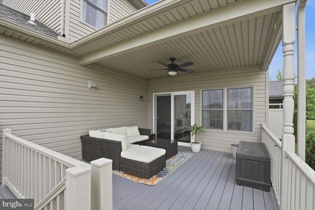 127 ANNA LN, Elizabethtown, PA 17022