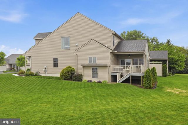 127 ANNA LN, Elizabethtown, PA 17022