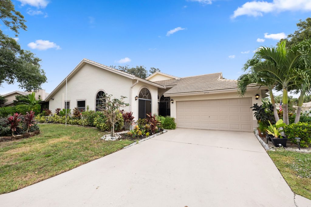 10933 Stafford Cir S Circle S, Boynton Beach, FL 33436